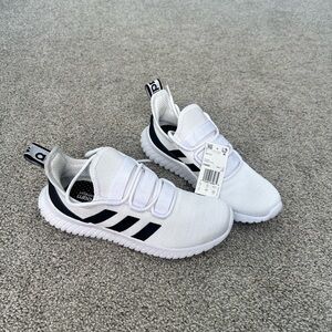NEW Adidas Cloudform Kaptir shoes US size 8